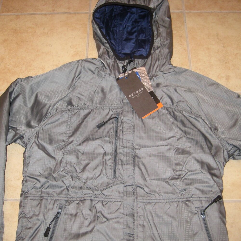 Beyond A3 Alpha Lochi Reversible Jacket Navy/Beyond Grey Medium Regular